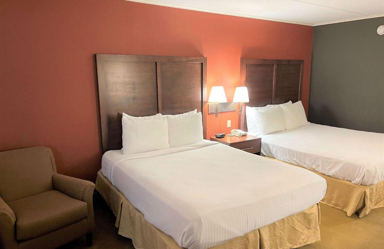 Crossroads Hotel & Event Center Fort Dodge Ngoại thất bức ảnh