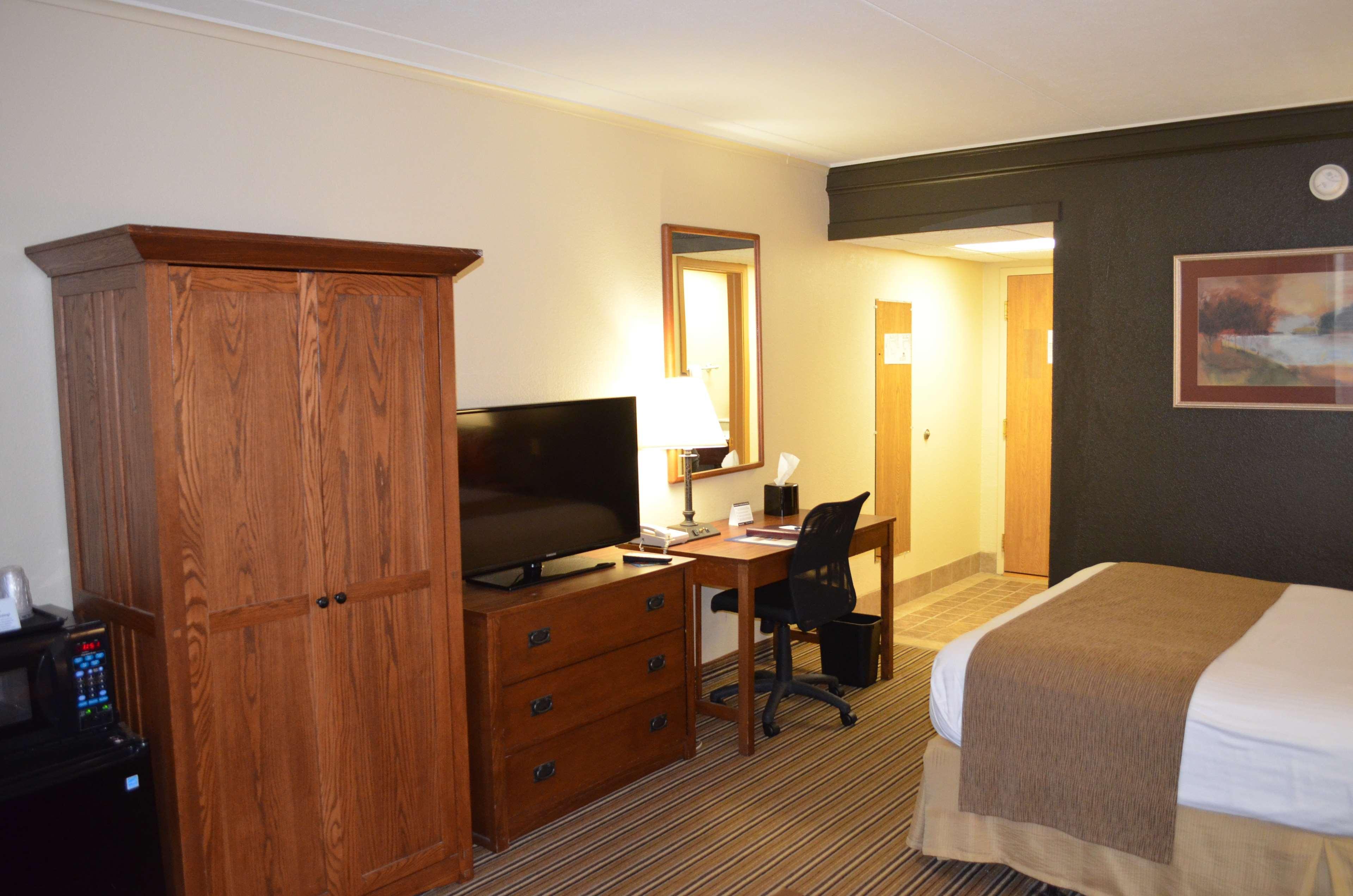 Crossroads Hotel & Event Center Fort Dodge Ngoại thất bức ảnh
