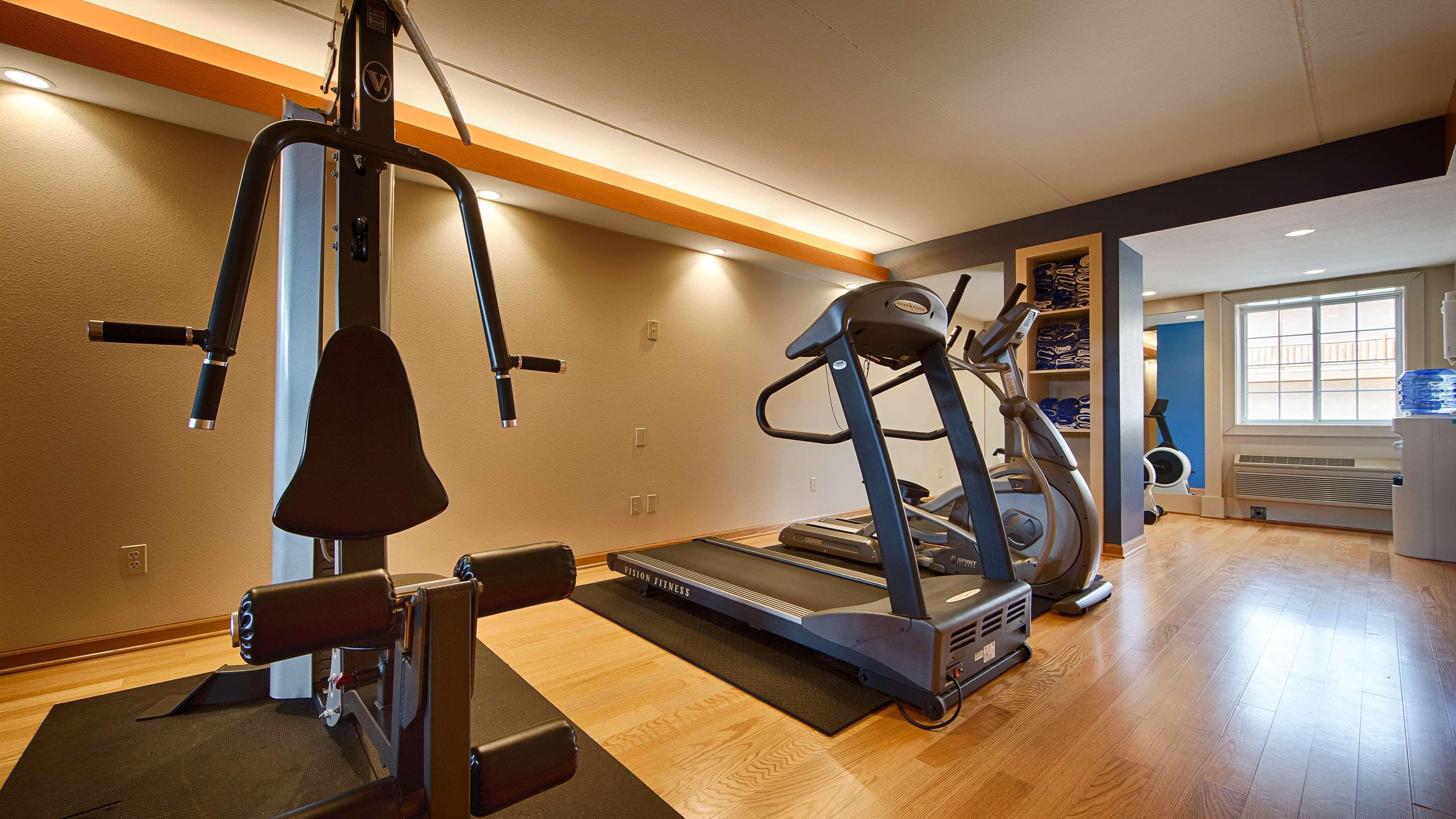 Crossroads Hotel & Event Center Fort Dodge Ngoại thất bức ảnh